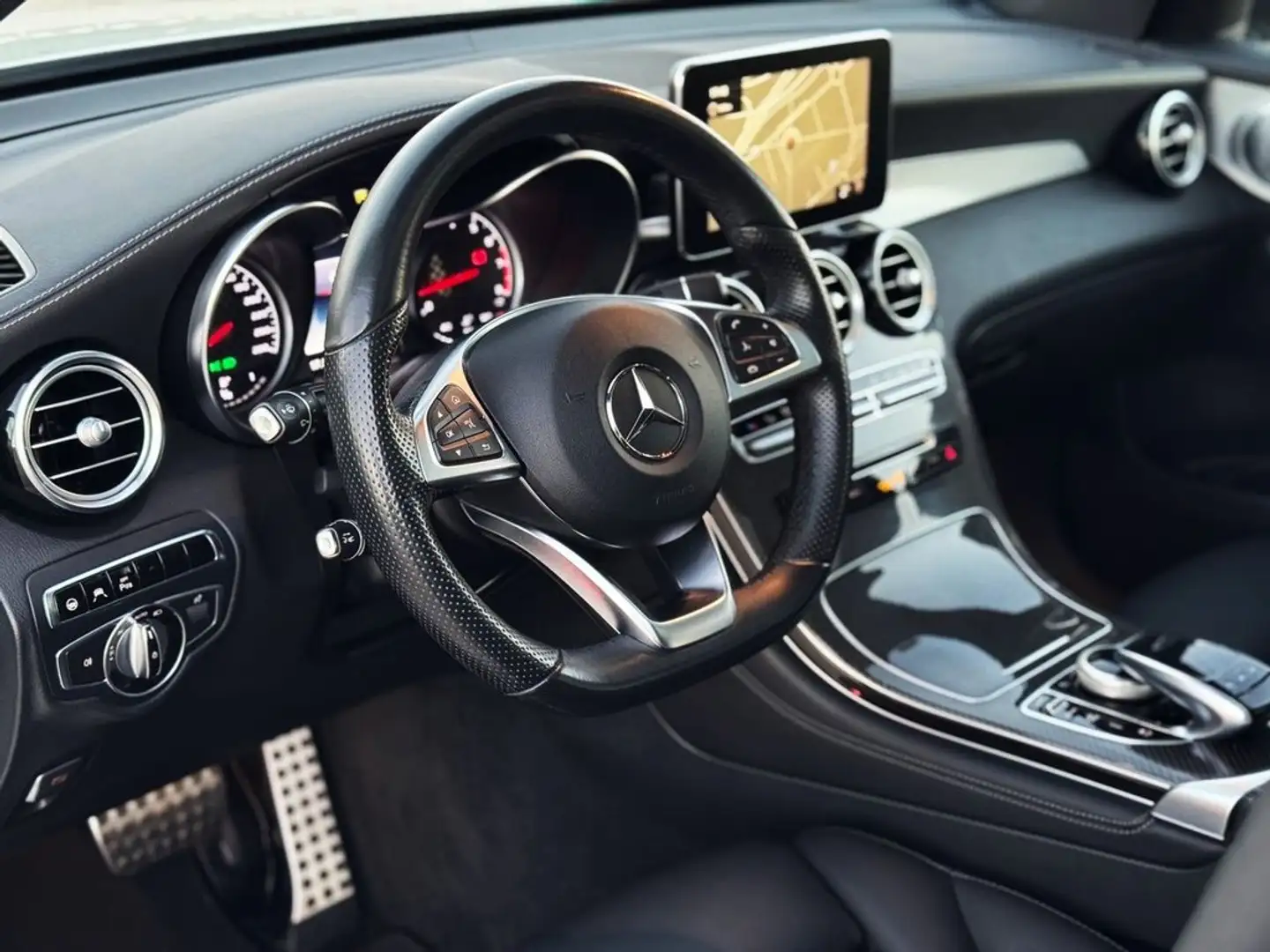 Mercedes-Benz GLC 43 AMG 4MATIC con TECHO PANORÁMICO, ASIENTOS CALEFACTABL Argent - 2