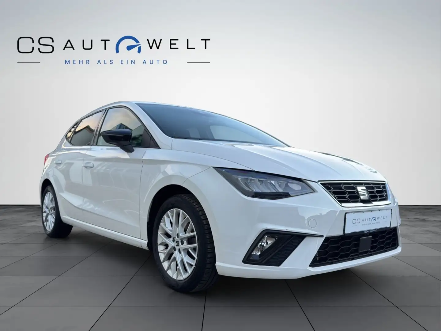 SEAT Ibiza 1.0 TSI FR-line LED/SHZ/TEMPO/NAVI/CARPLAY Weiß - 2