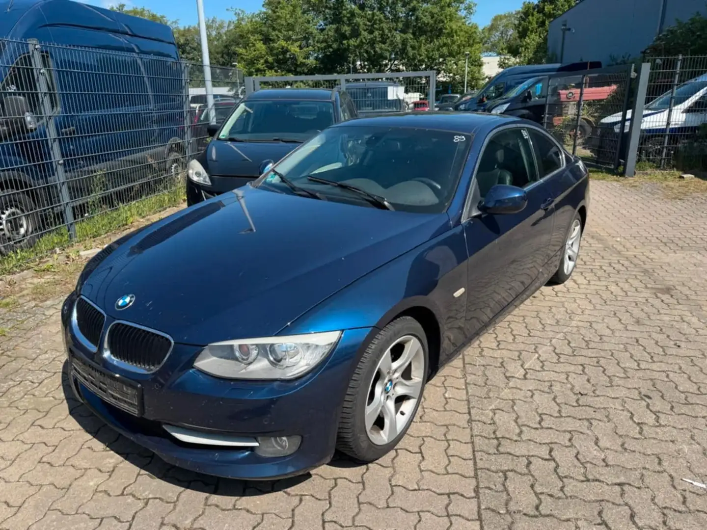 BMW 320 Baureihe 3 Coupe 320d Blau - 1