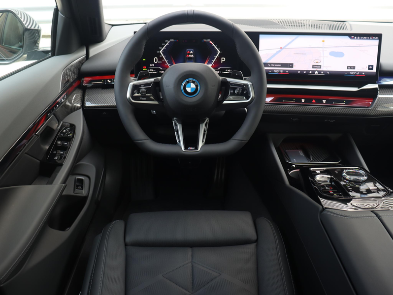 BMW 550 5 serie Touring 550e | M Sportpakket Pro | Innovat — photo 10