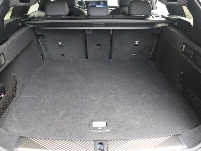 BMW 550 5 serie Touring 550e | M Sportpakket Pro | Innovat — photo 13