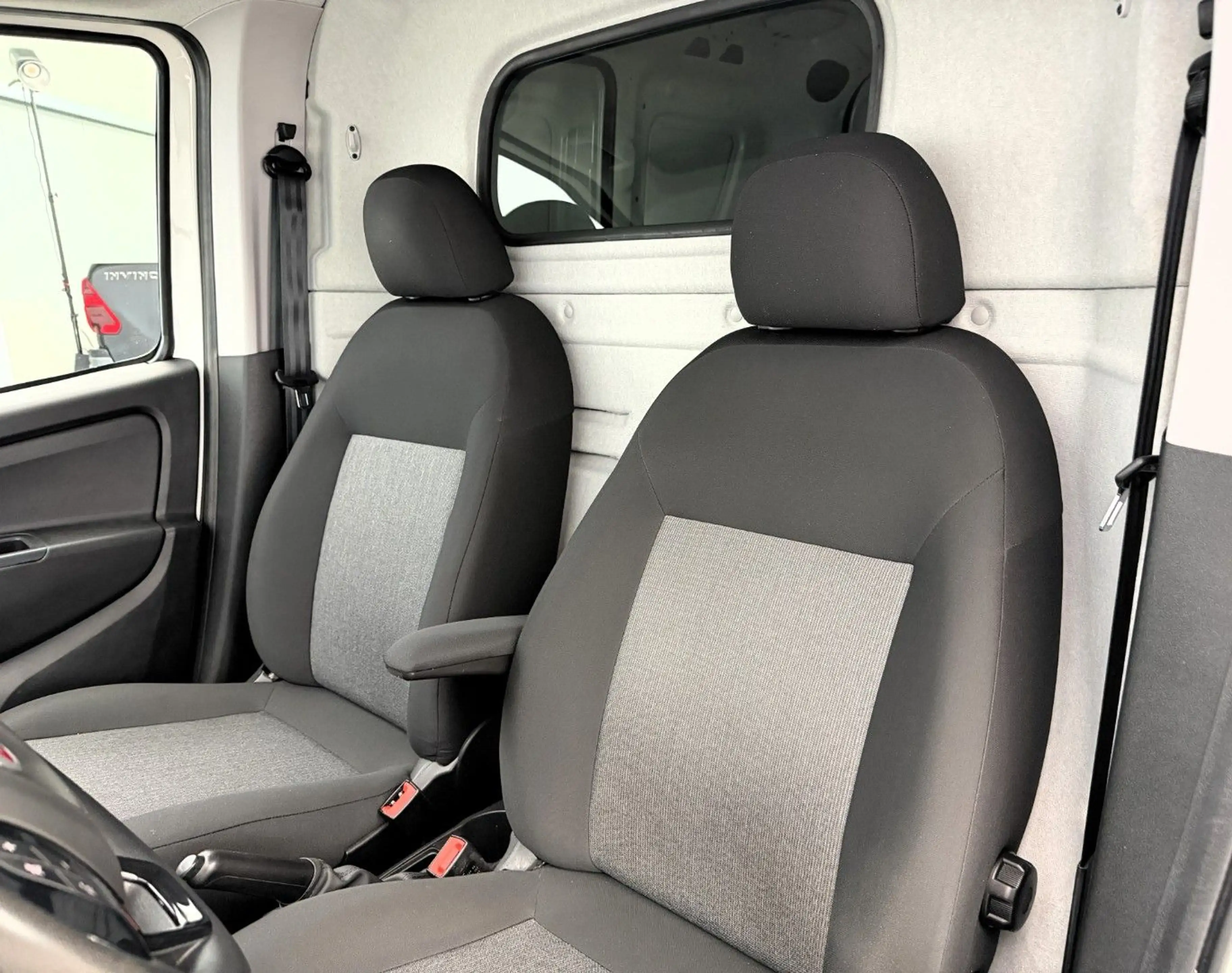 Fiat Doblo Doblò 1.6 SX Kasten — photo 3