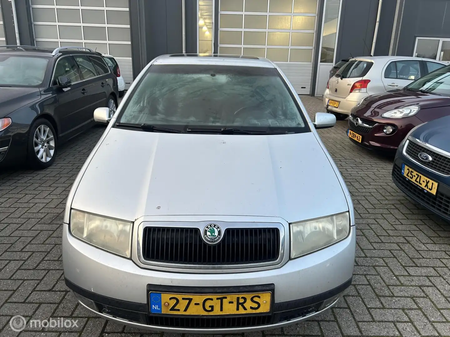 Skoda Fabia 1.4-16V Elegance AUTOMAAT [ HANDEL/EXPORT ] Gris - 2