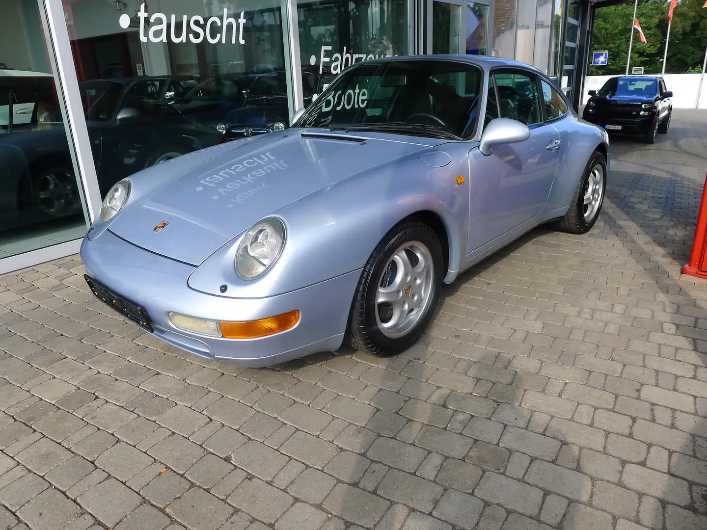 Porsche 993 Coupe Tiptronic Silber - 2