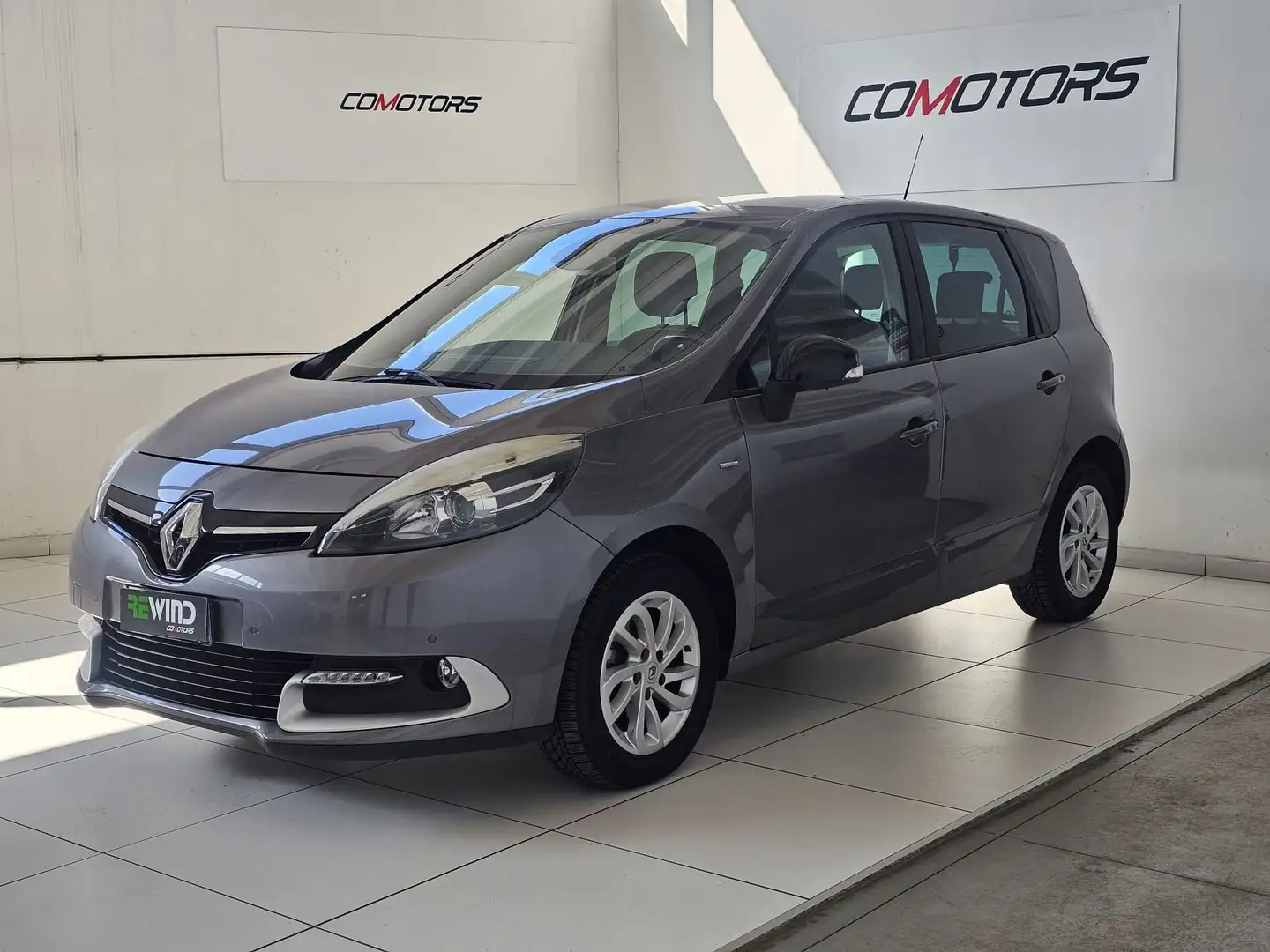 Renault Scenic Scénic XMod dCi 110 CV EDC Limited Gris - 1