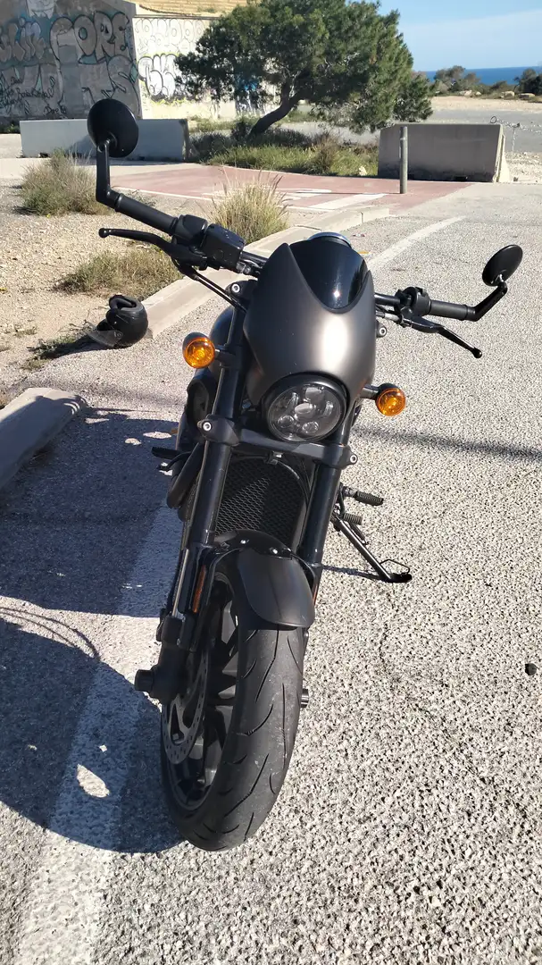 Harley-Davidson Street Rod 750GA Negro - 2