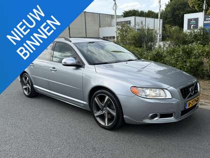 Volvo V70 1.6 T4 R-Design 180PK Leder•Trekhaak