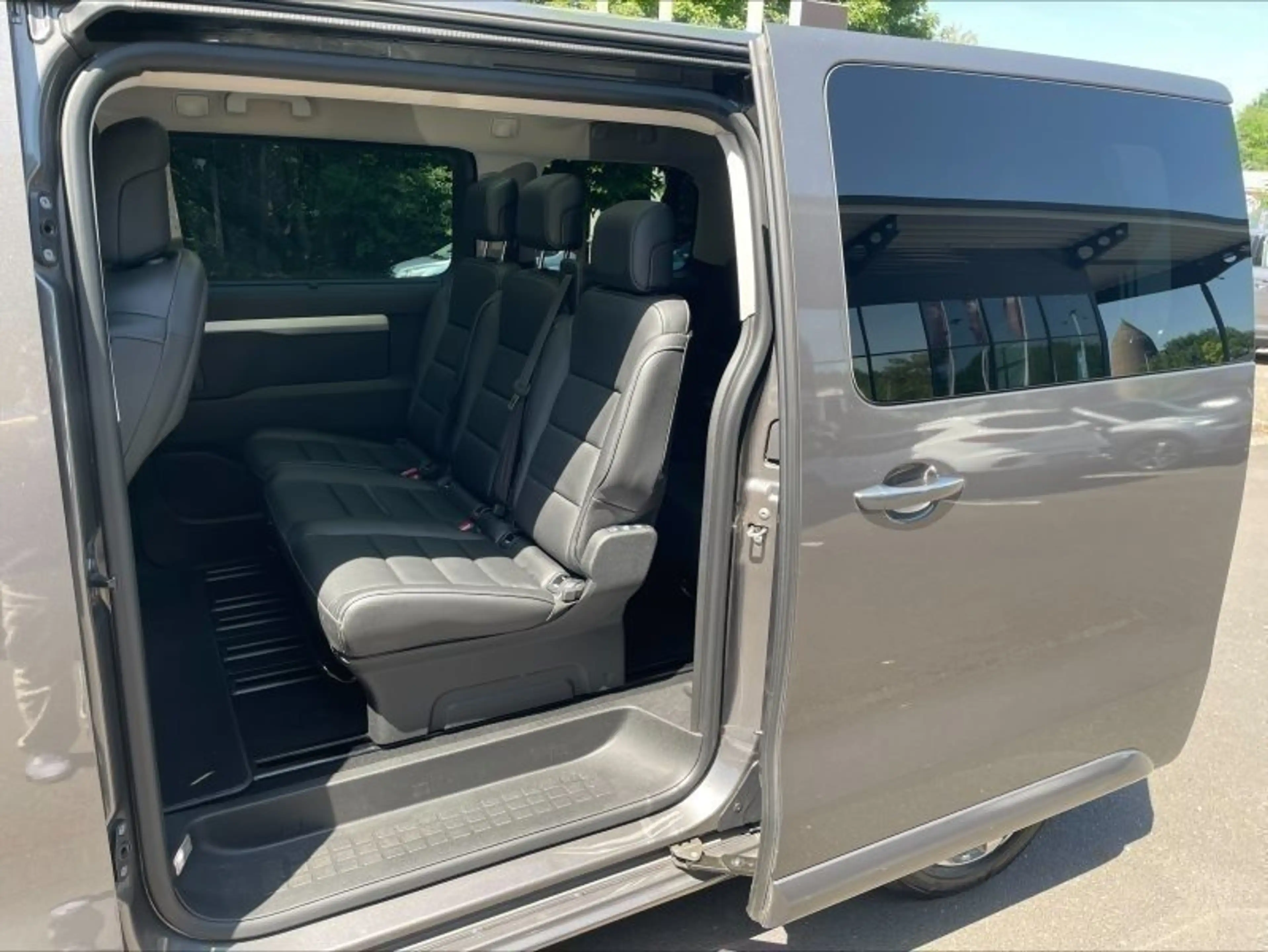 Peugeot Traveller Allure L2 ABS ESP SERVO Wegfahrsperre Allure L2 — photo 6