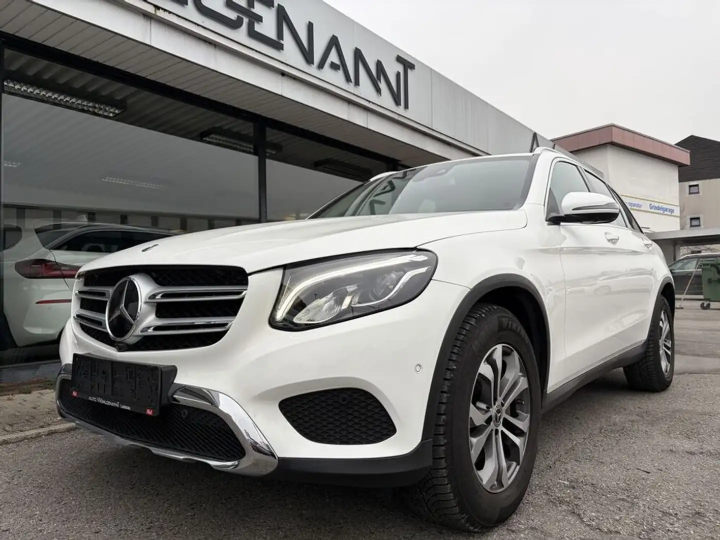 Mercedes-Benz GLC 250 d 4Matic (253.909) Weiß - 2