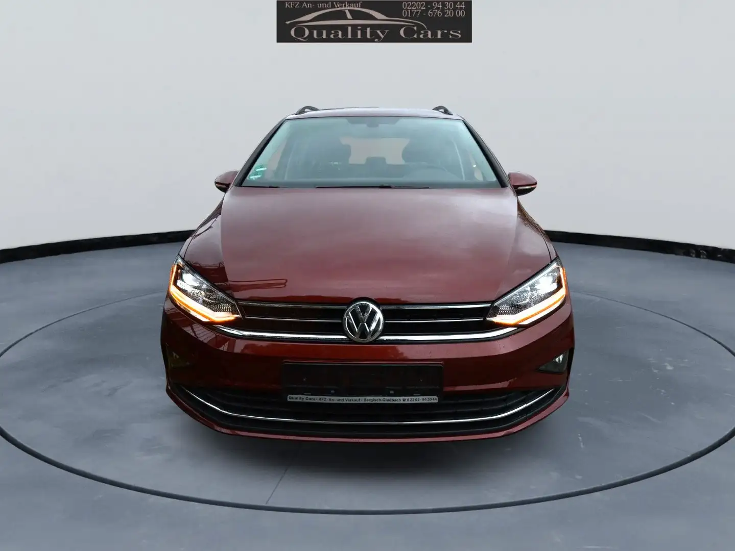 Volkswagen Golf Sportsvan VII Comfortline Automatik Rouge - 2