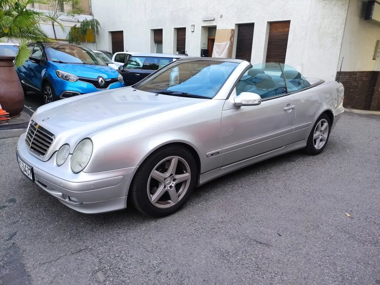 Mercedes-Benz CLK 230