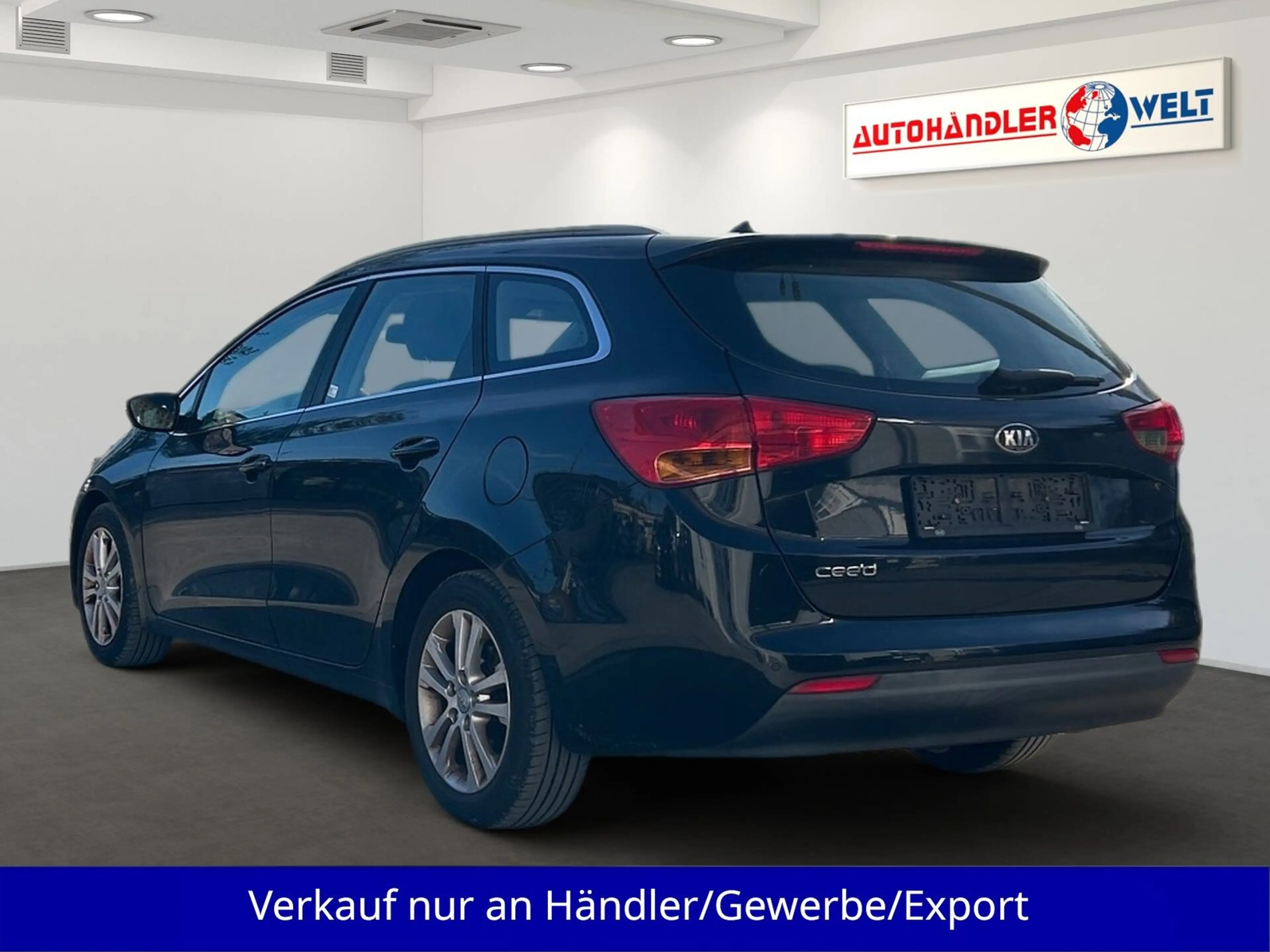 Kia Ceed SW / cee'd SW Ceed Kombi 1.6i Automatik 1.Hand Klima SHZ PDC — photo 6