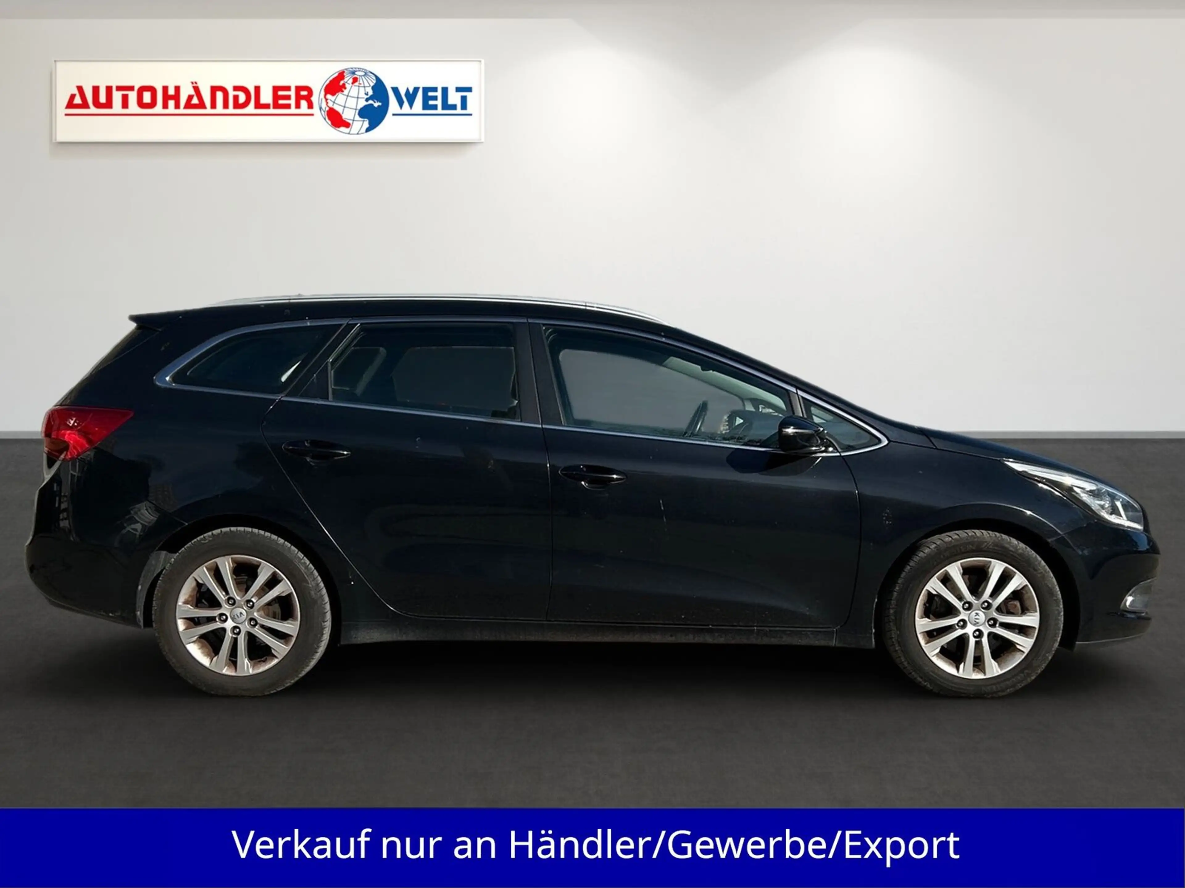 Kia Ceed SW / cee'd SW Ceed Kombi 1.6i Automatik 1.Hand Klima SHZ PDC — photo 4