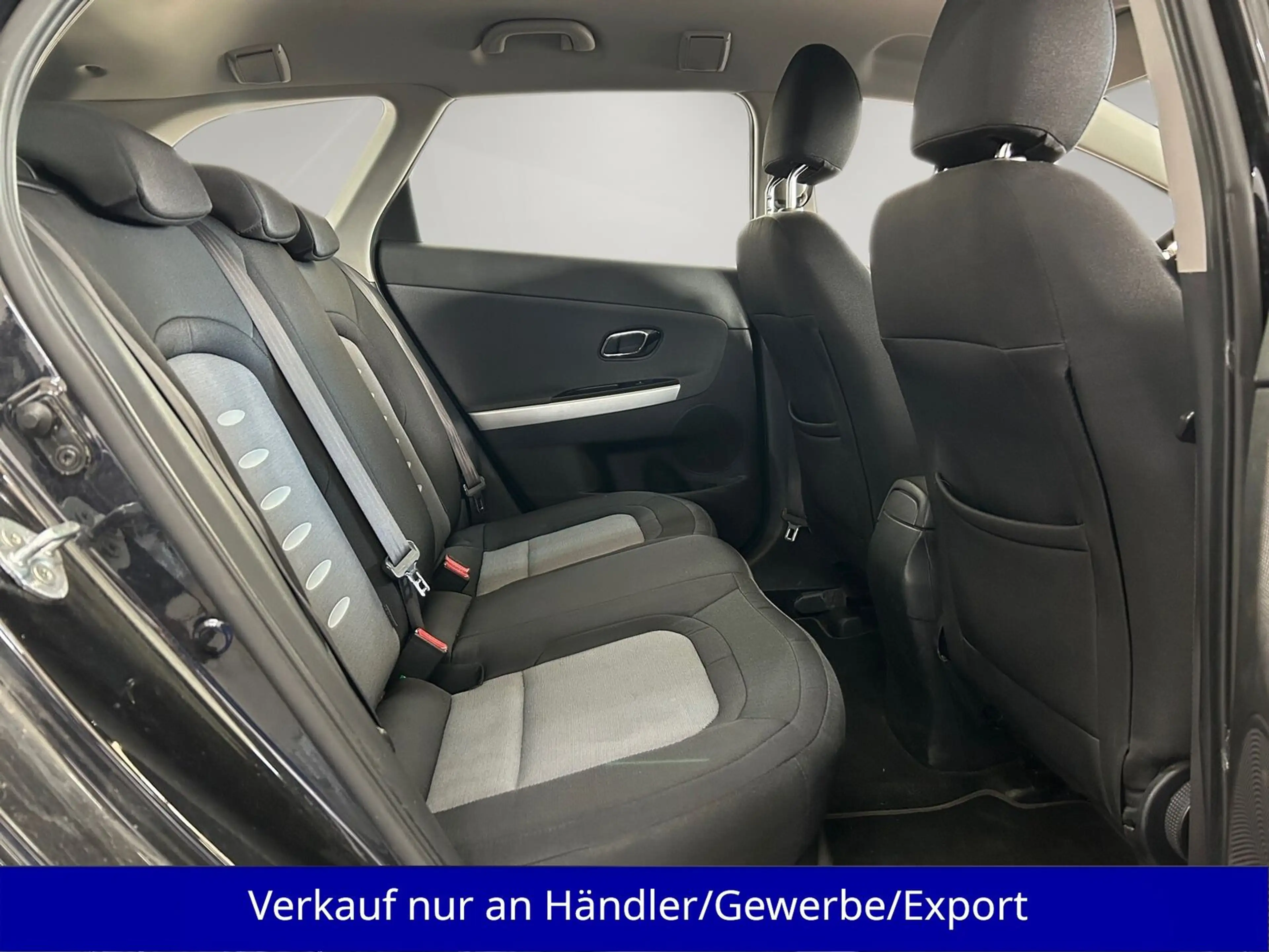 Kia Ceed SW / cee'd SW Ceed Kombi 1.6i Automatik 1.Hand Klima SHZ PDC — photo 12