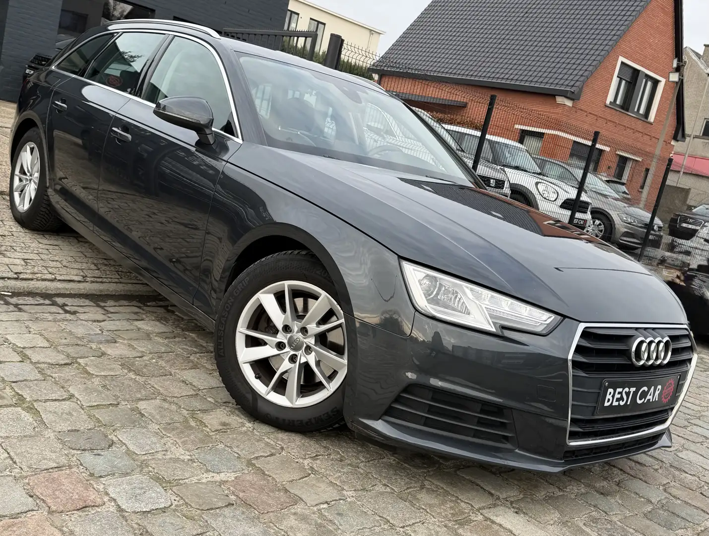Audi A4 Avant 2.0 TDI * Garantie Gris - 2