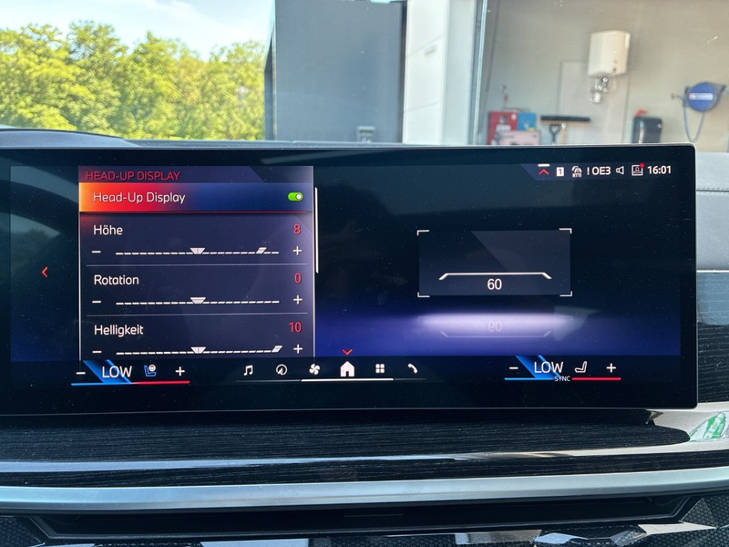 BMW X6 xDrive30d — photo 12