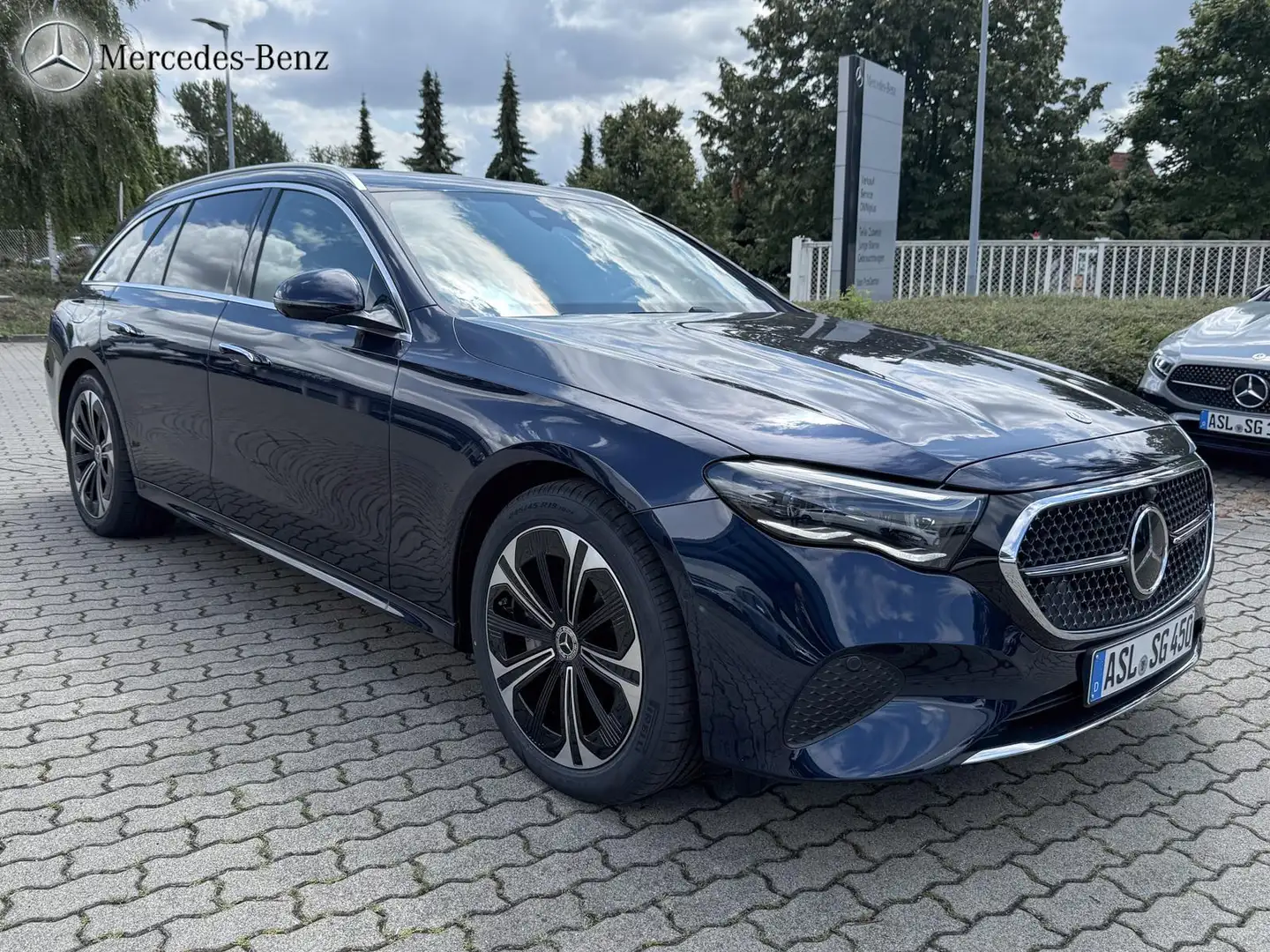 Mercedes-Benz E 450 4M T-Modell MBUX+360°+DIG-LED+AHK+Standh+ Bleu - 2