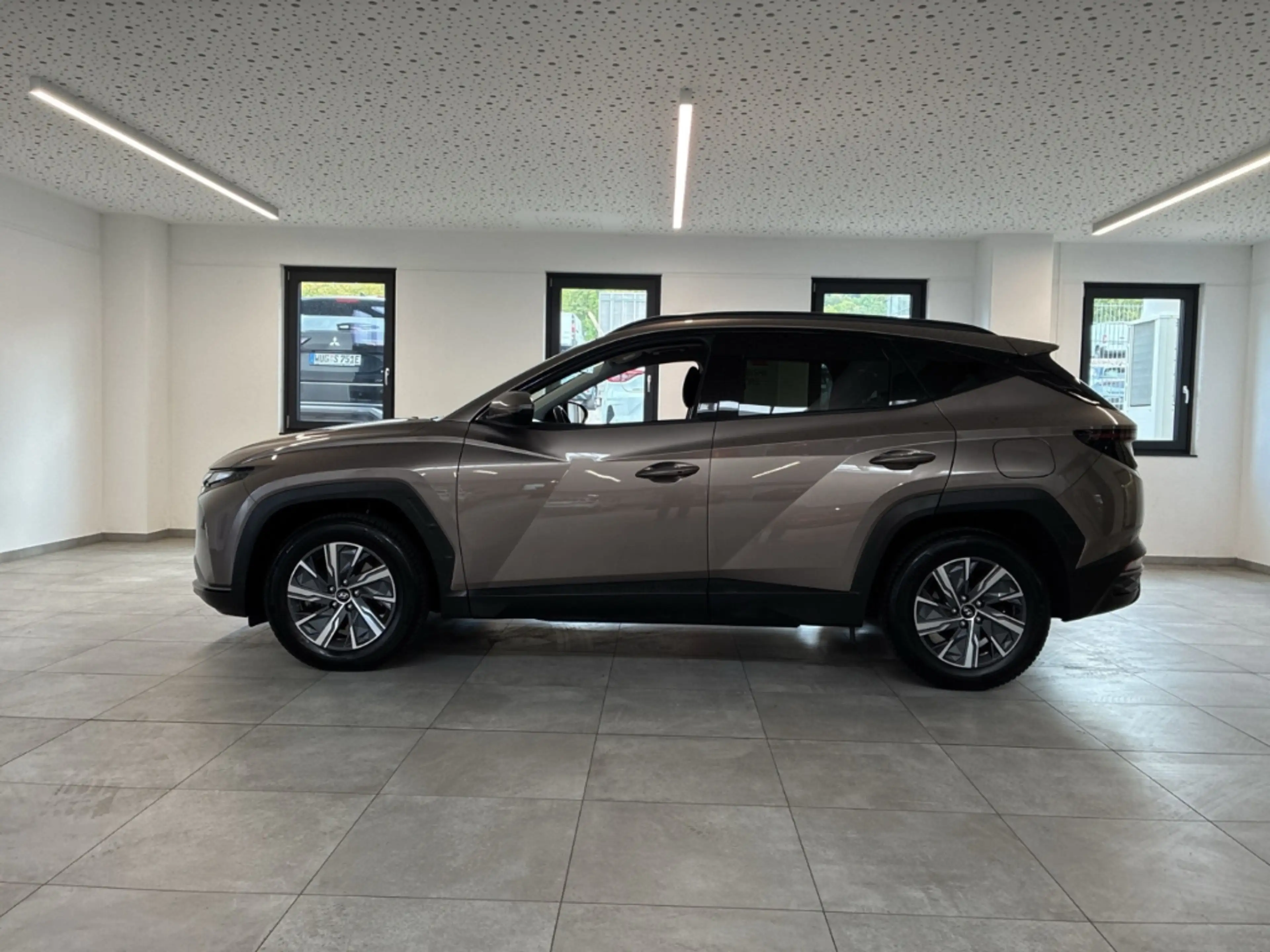 Hyundai TUCSON 1.6 T-GDI Trend AHK PDC KAM NAVI SHZ TEMP KLIMA — photo 2