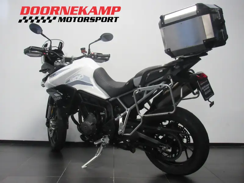 Triumph Tiger 900 - foto 5