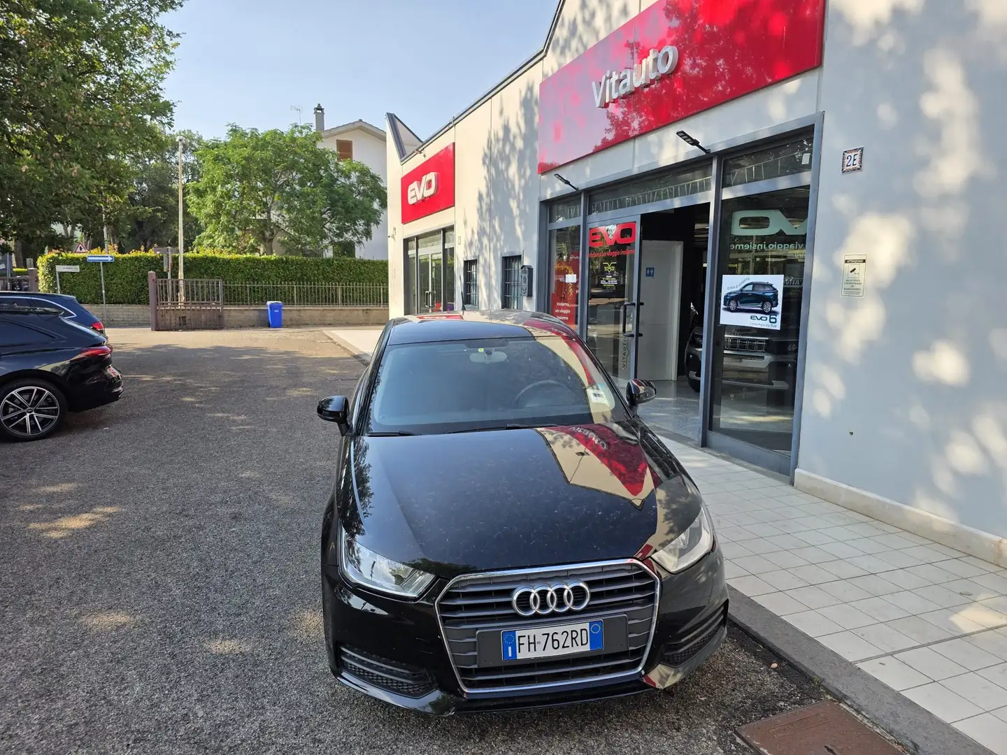 Audi A1 A1 1.6 tdi Admired 90cv Чёрный - 1