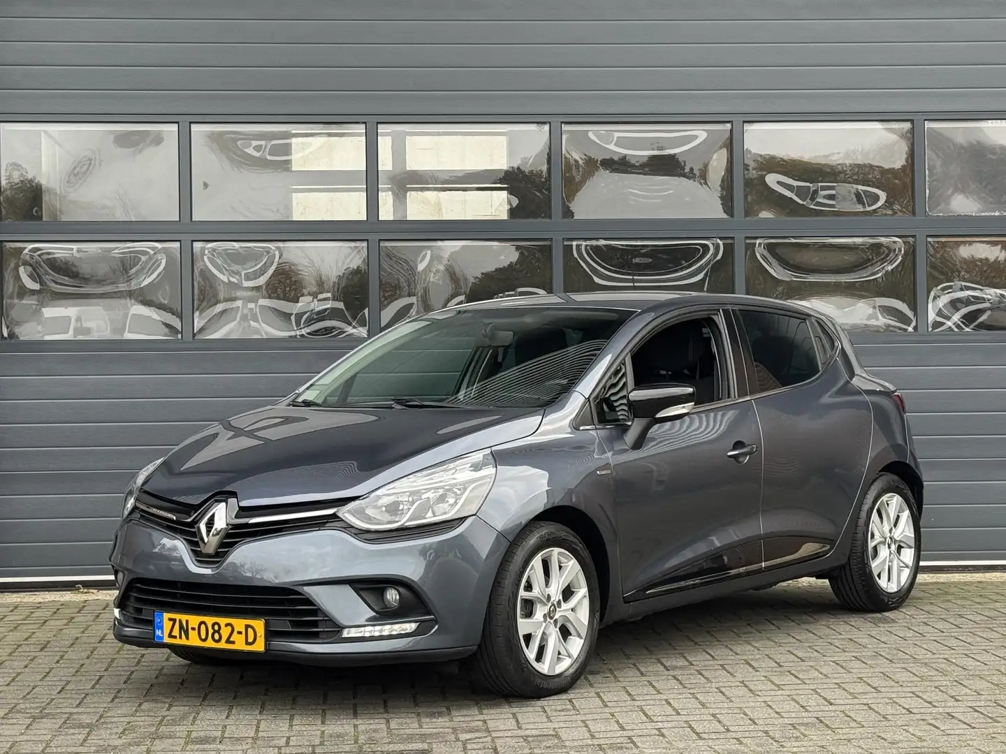 Renault Clio 0.9 TCE LIMITED I APPLE CARPLAY I CRUISE CONTROL I Grigio - 1