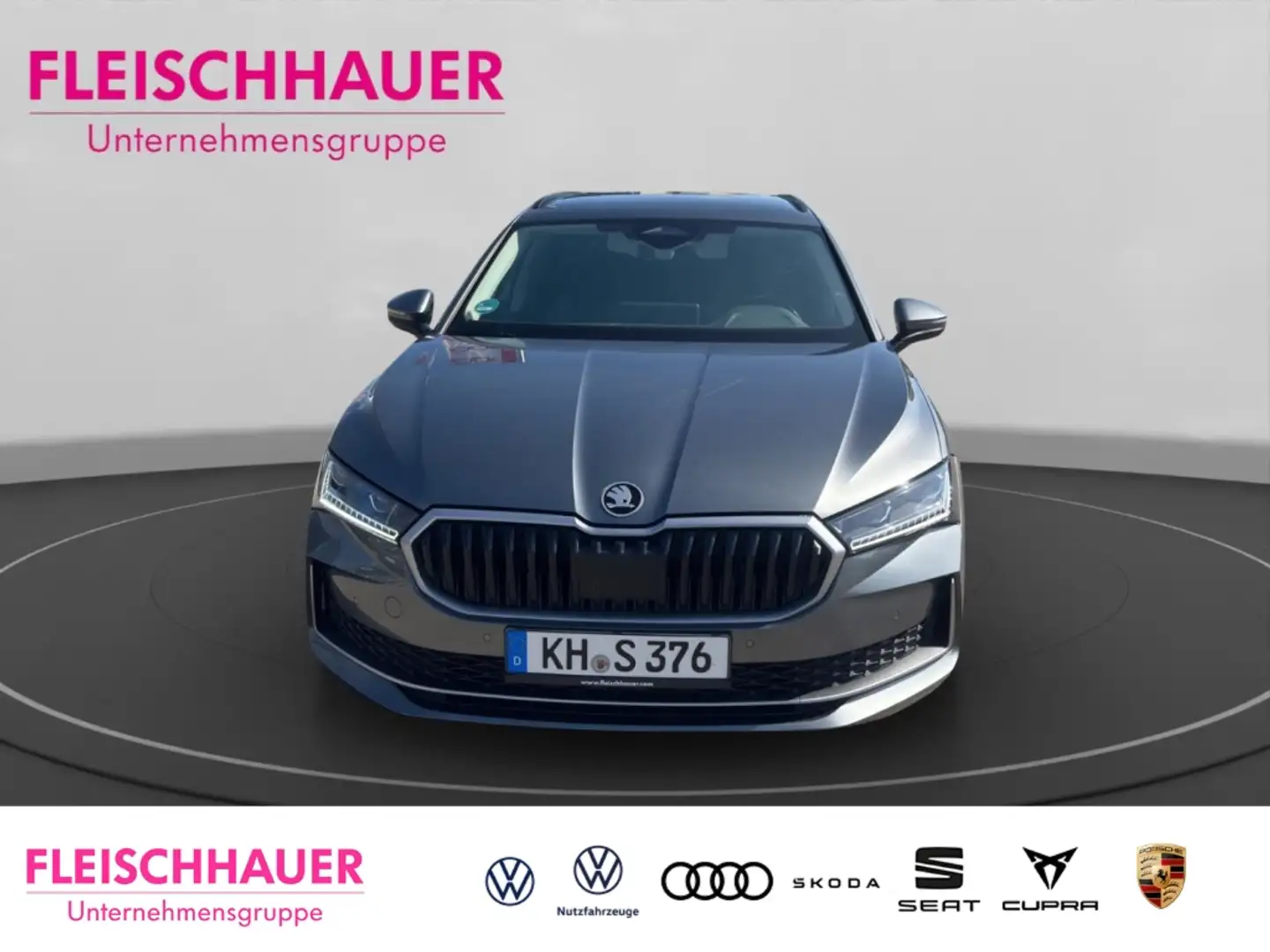 Skoda Superb Combi Selection 2,0 TDI 110kW DSG Licht- und Sicht Grau - 2