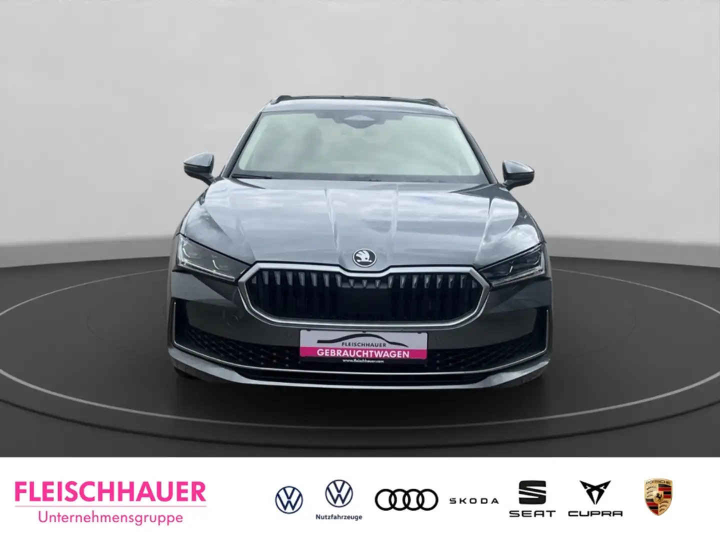 Skoda Superb Combi Selection 2,0 TDI 110kW DSG Licht- und Sicht Grau - 2
