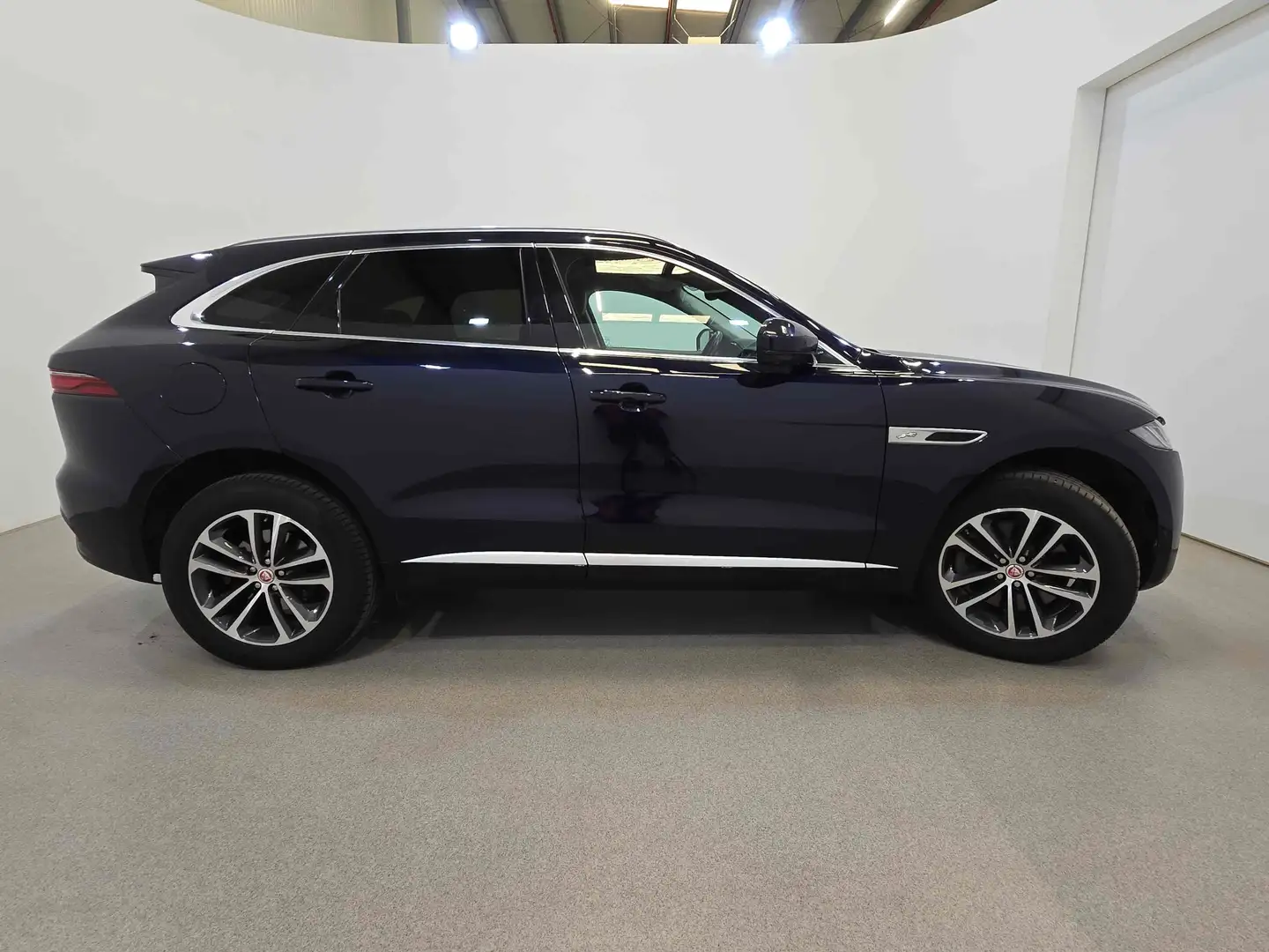 Jaguar F-Pace F-Pace 2.0i P400e Plug-in Hybrid 400Hp AWD Blauw - 2