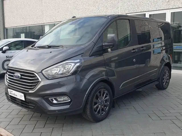 Ford Tourneo Custom TITANIUM