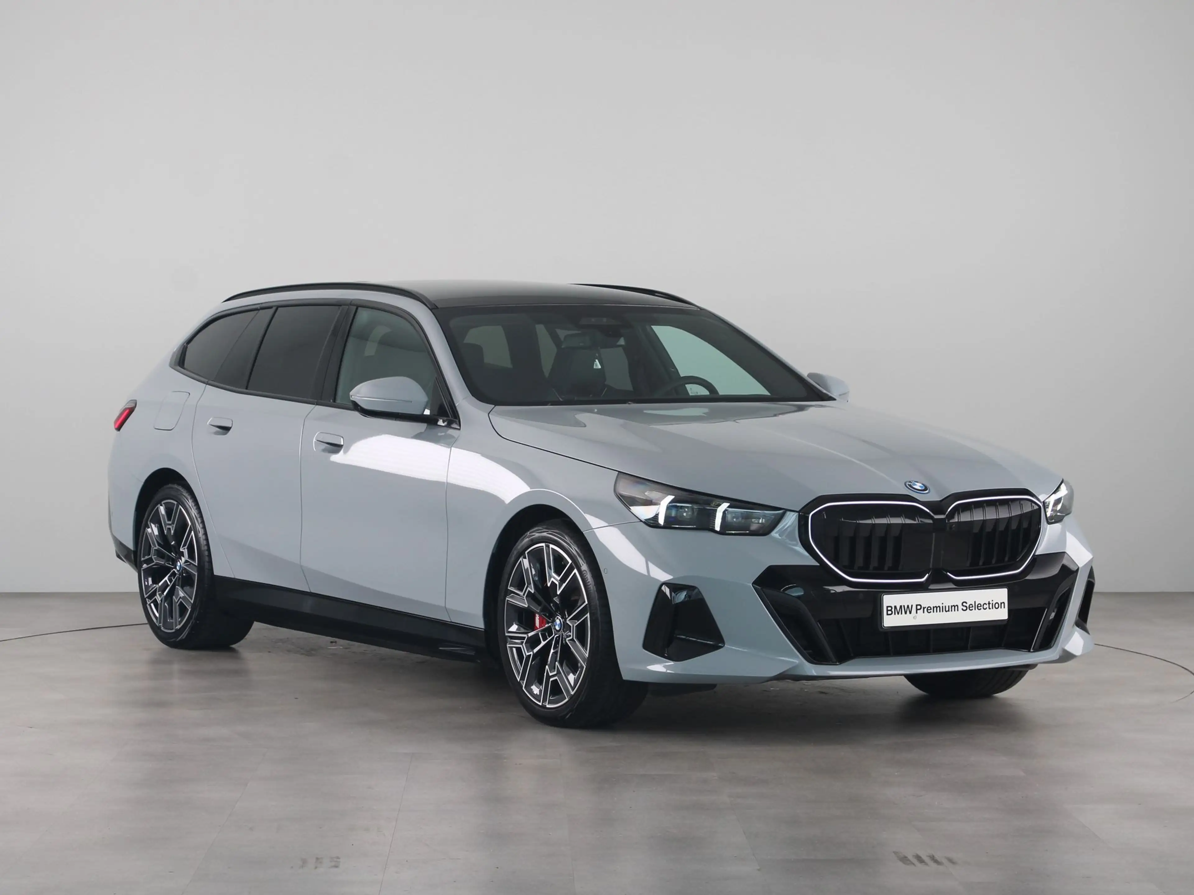 BMW 550 5 Serie Touring 550e xDrive — photo 8