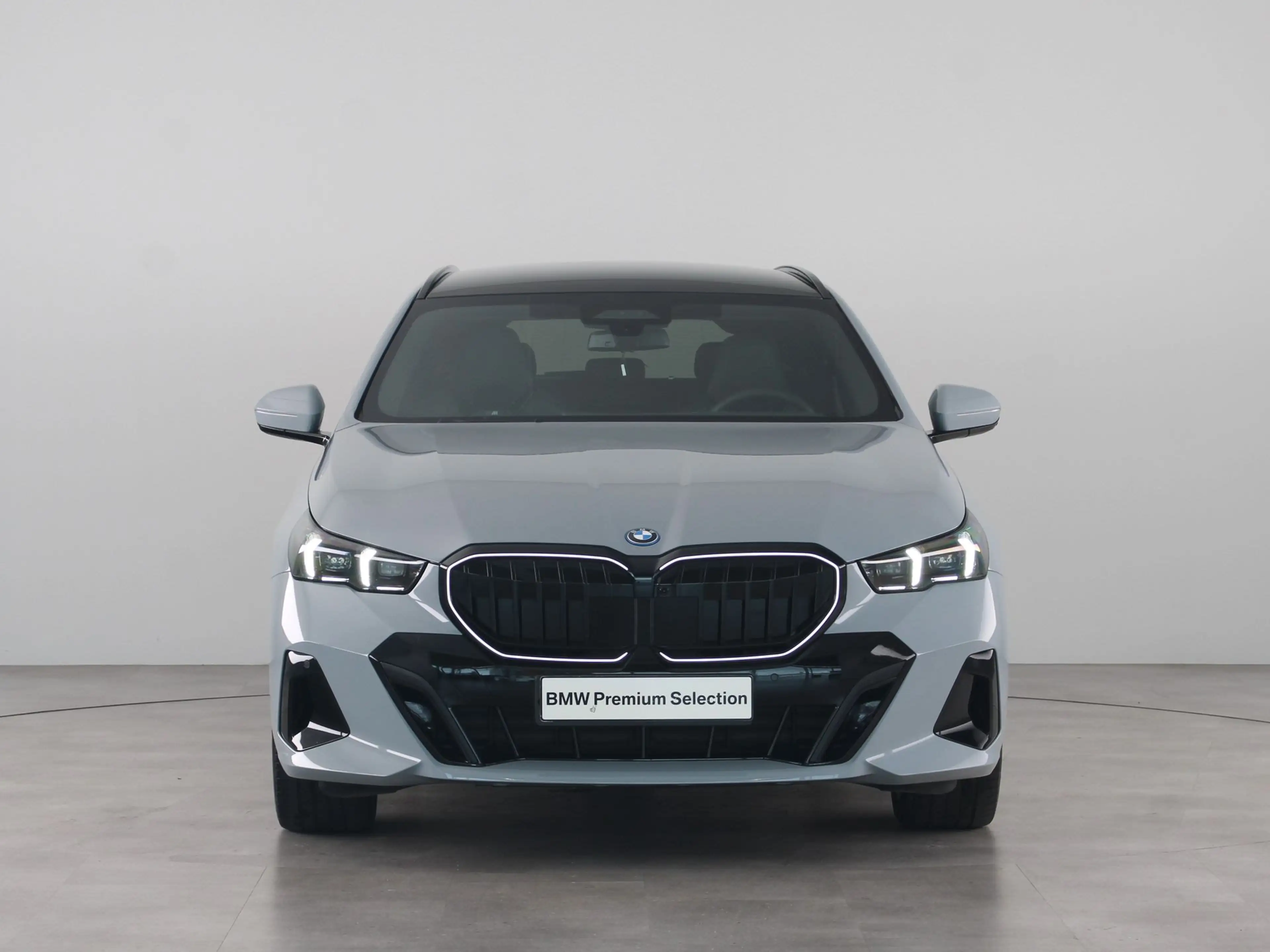 BMW 550 5 Serie Touring 550e xDrive — photo 7