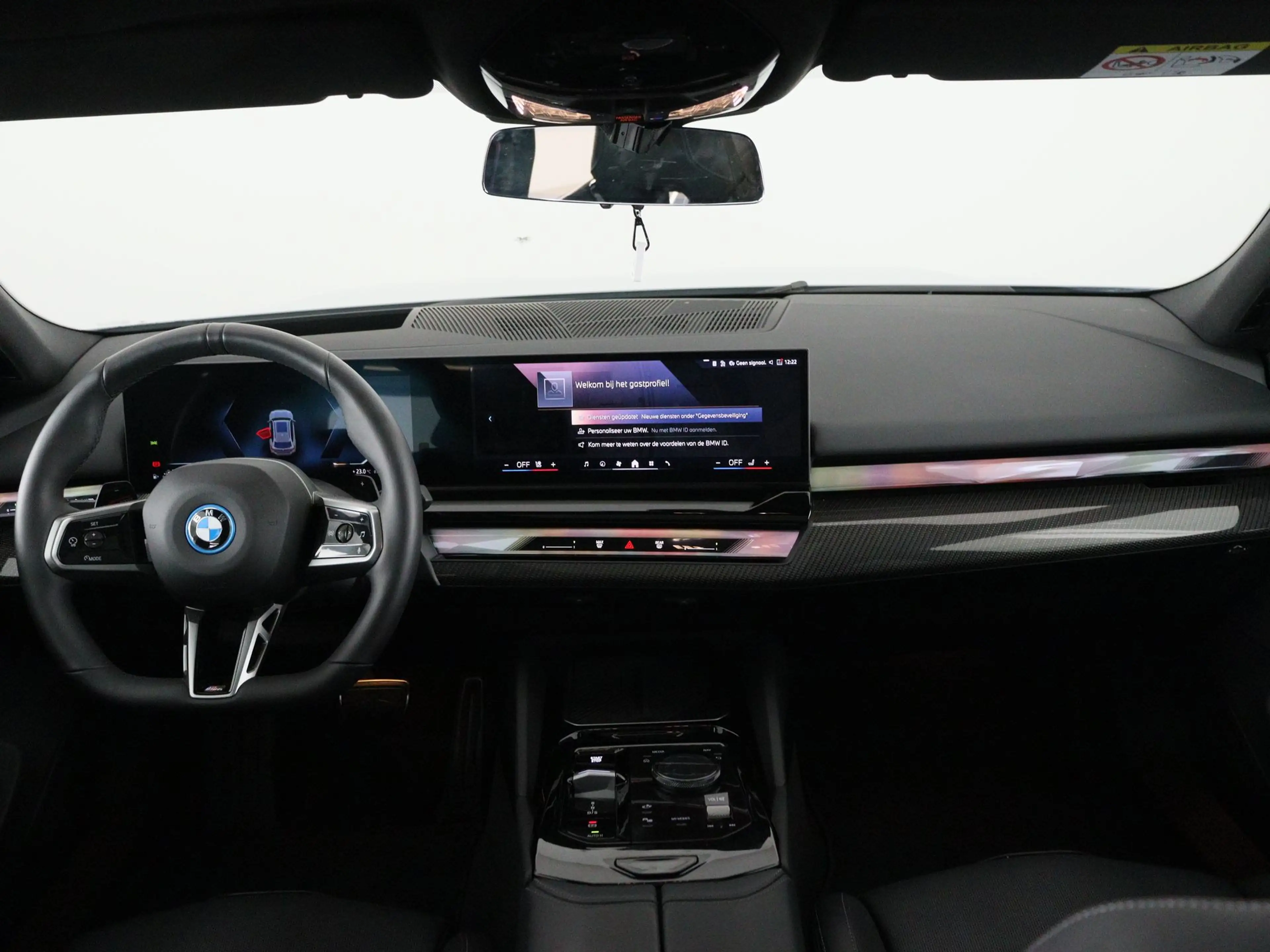 BMW 550 5 Serie Touring 550e xDrive — photo 14