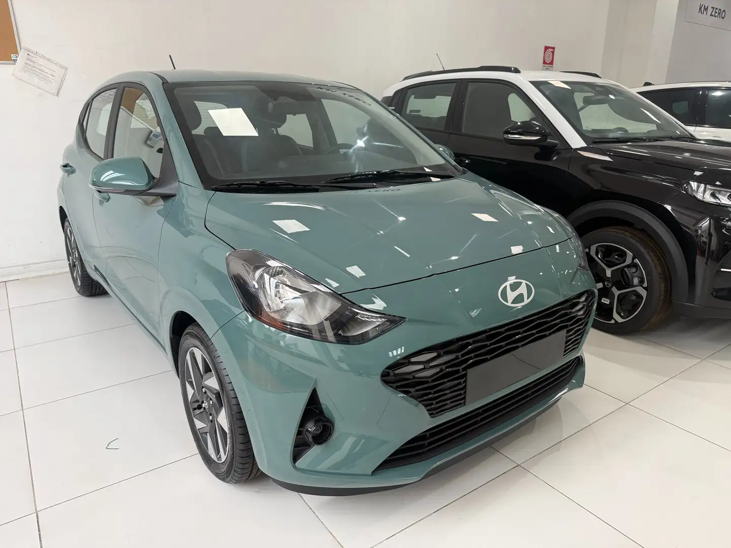Hyundai i10 i10 1.0 mpi Connectline 63cv KM ZERO Vert - 2