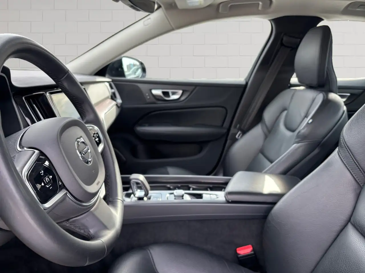 Volvo S60 снимка Volvo S60