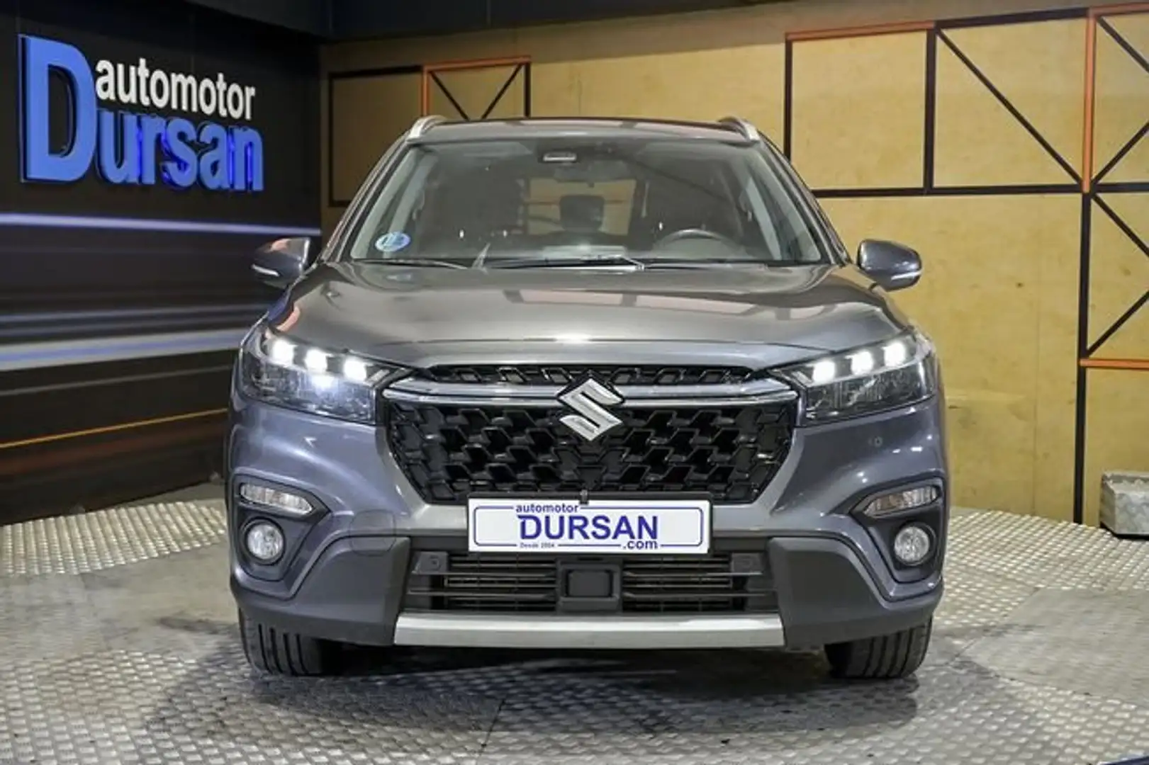 Suzuki SX4 S-Cross 1.4T S2 4WD Mild Hybrid Gris - 2