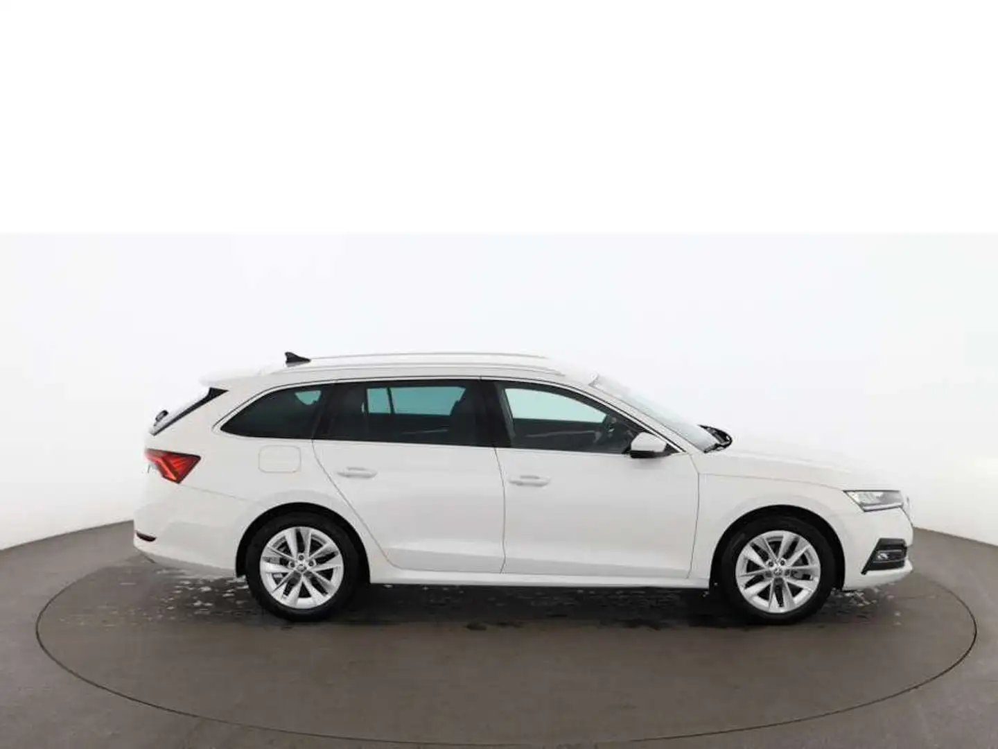 Skoda Octavia Combi 2.0 TDI Style Aut LED HEAD-UP RADAR Blanc - 2