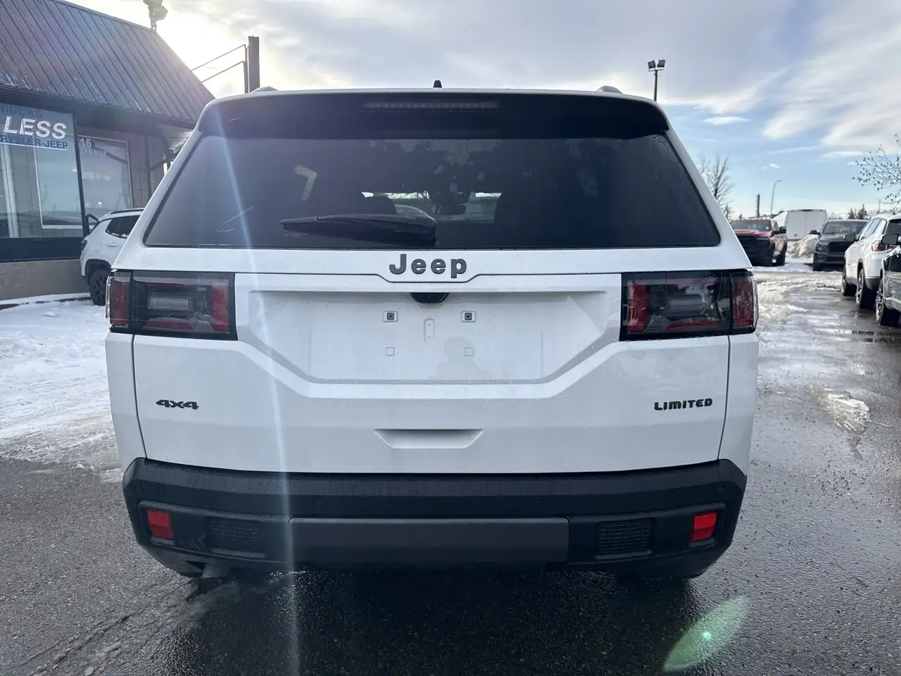 Jeep Cherokee снимка Jeep Cherokee