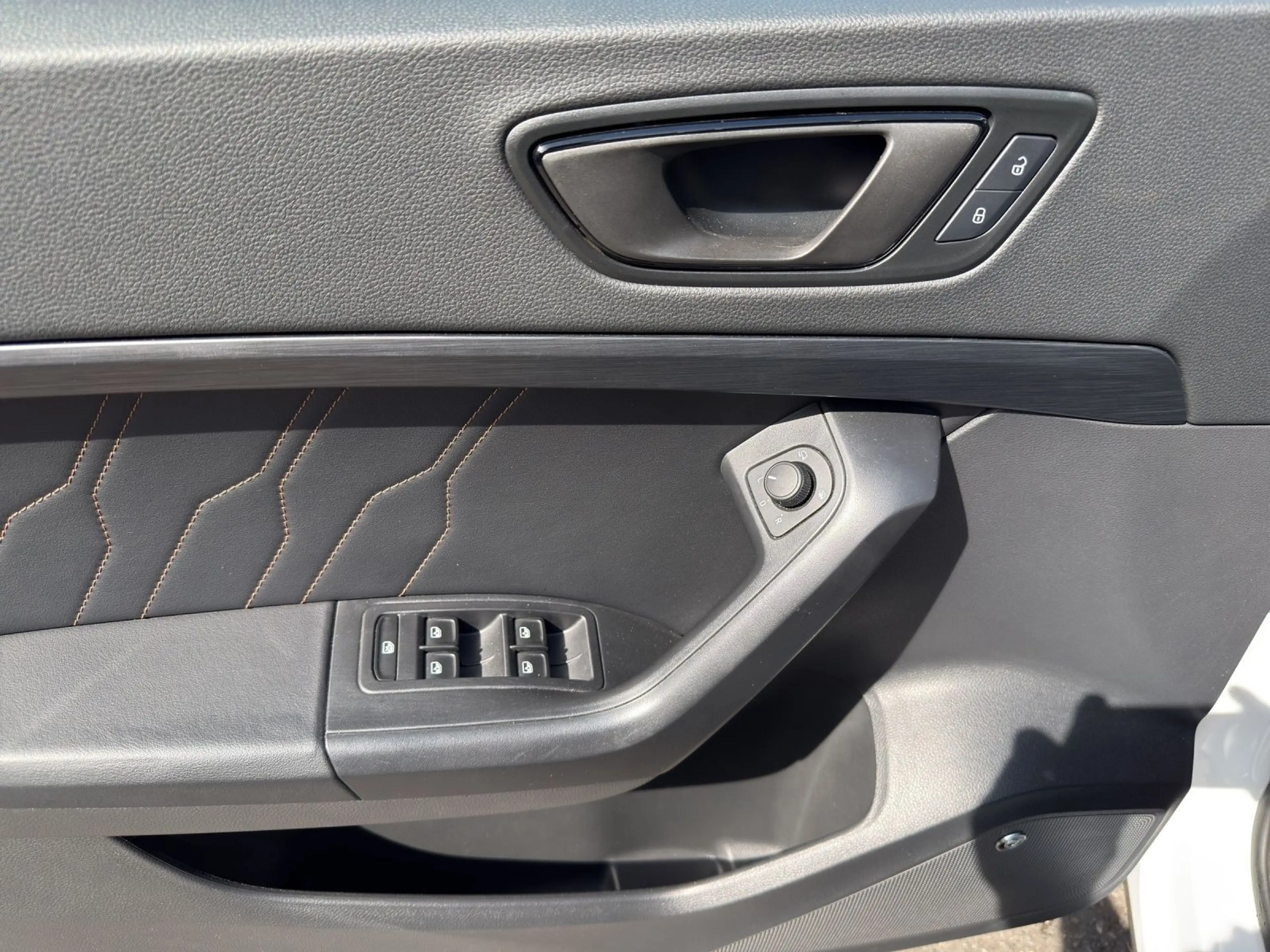 CUPRA Ateca 2.0 TSI DSG 4D AHK eKLAPPE BEATS PANO — photo 8