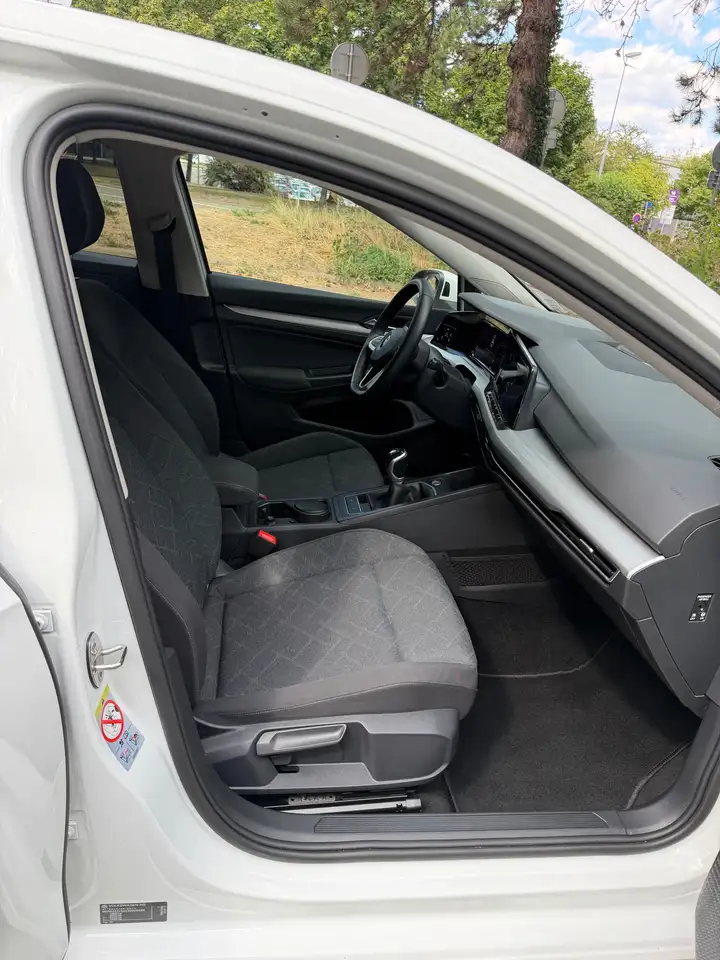 Volkswagen Golf Standard Model — photo 2