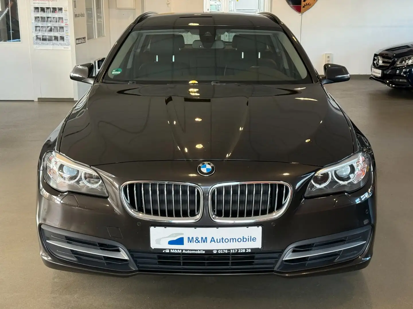 BMW 520 d xDrive Touring*Aut*Leder*Xenon*Standheizung Braun - 1