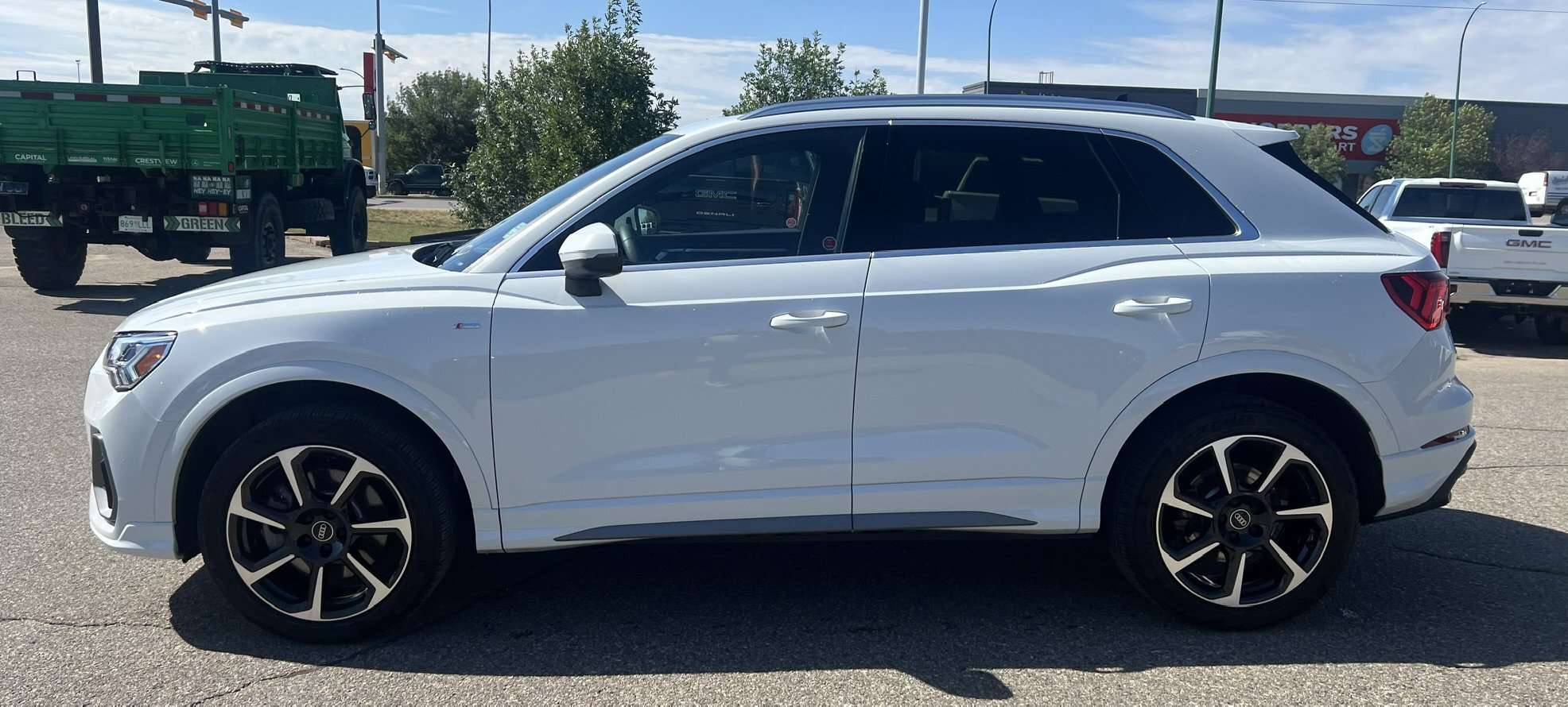 2025 Audi Q3 Progressiv — снимка 1