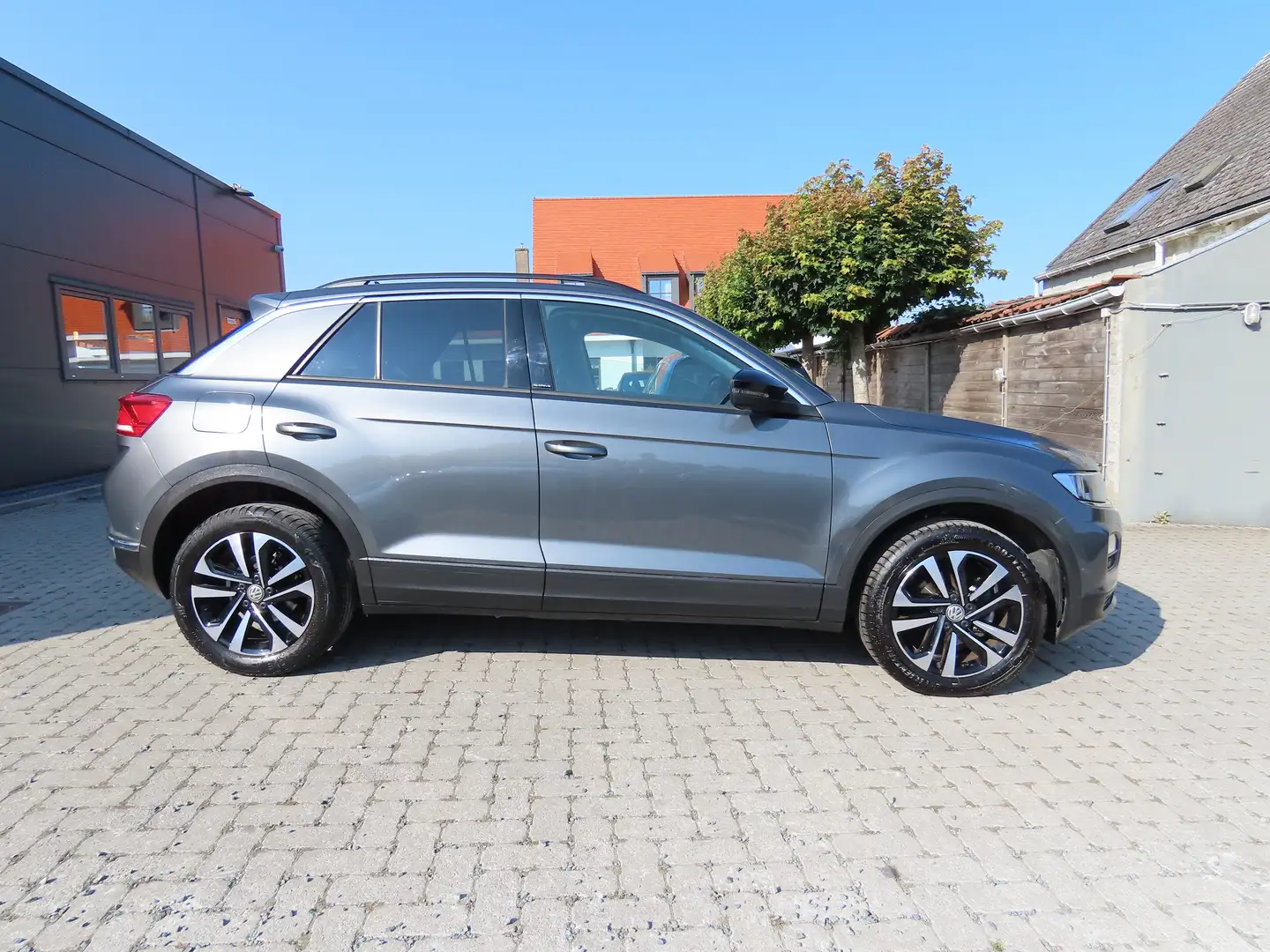 Volkswagen T-Roc 1.0 TSI Style OPF Gris - 2