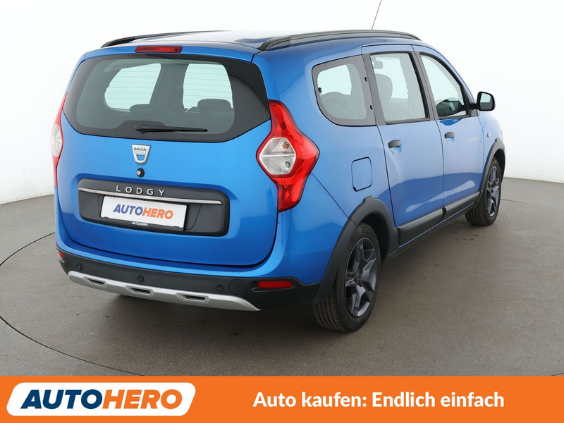Dacia Lodgy 1.2 TCe Stepway Celebration*NAVI*CAM*PDC*TEMPO* — photo 6