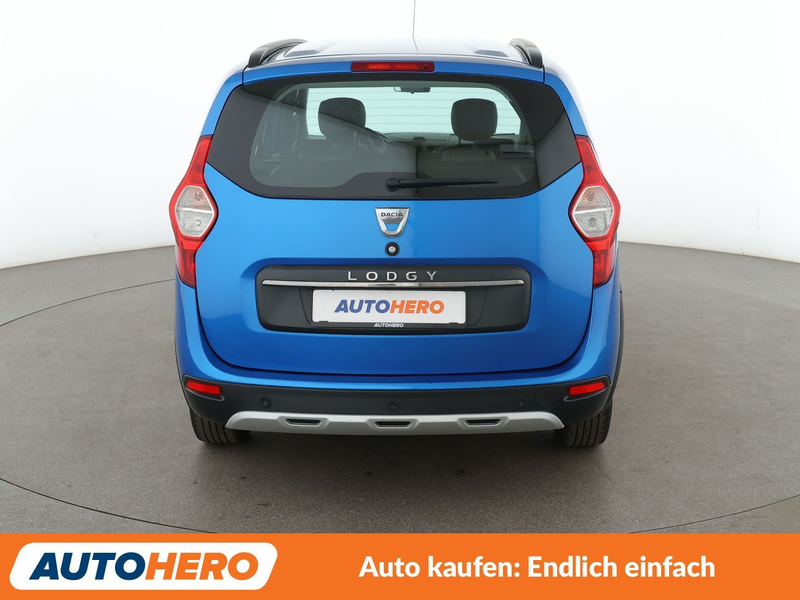 Dacia Lodgy 1.2 TCe Stepway Celebration*NAVI*CAM*PDC*TEMPO* — photo 5