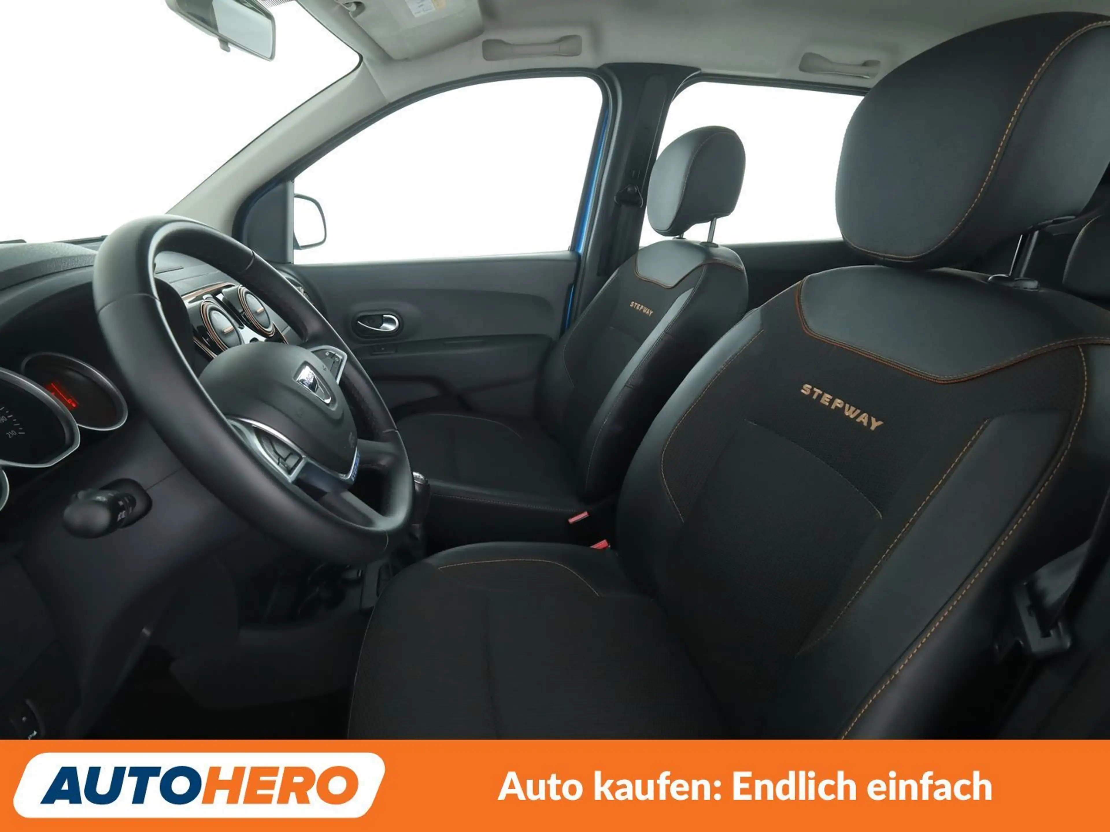 Dacia Lodgy 1.2 TCe Stepway Celebration*NAVI*CAM*PDC*TEMPO* — photo 10