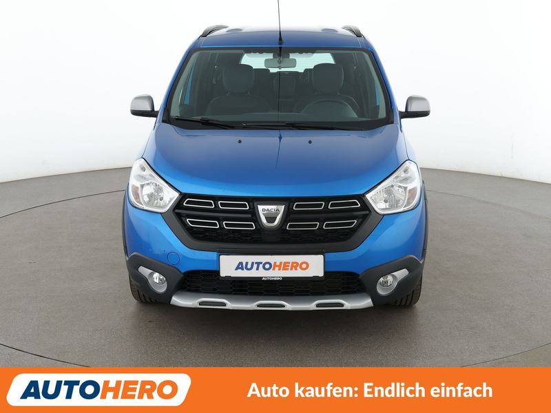 Dacia Lodgy 1.2 TCe Stepway Celebration*NAVI*CAM*PDC*TEMPO* — photo 9