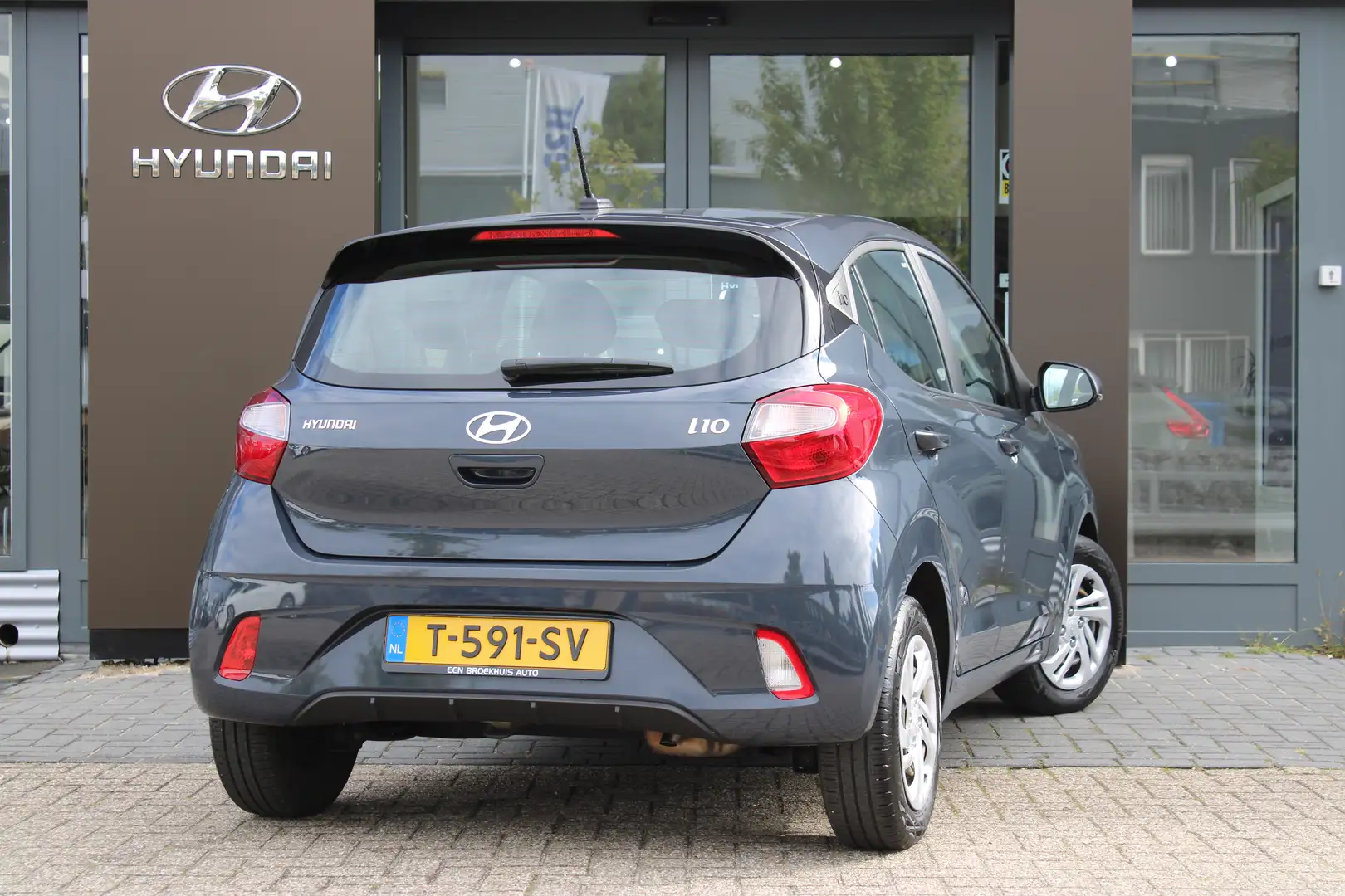 Hyundai i10 1.0 Comfort | Airco (handmatig) | Armsteun voor | Gris - 2