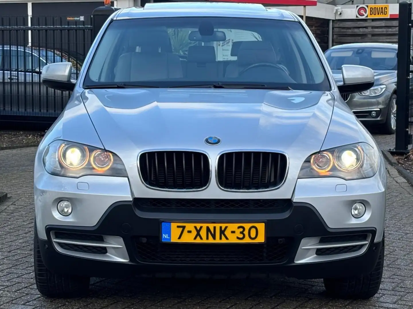 BMW X5 xDrive30d High Exe 2007 Youngtimer Panoramadak Grijs - 2