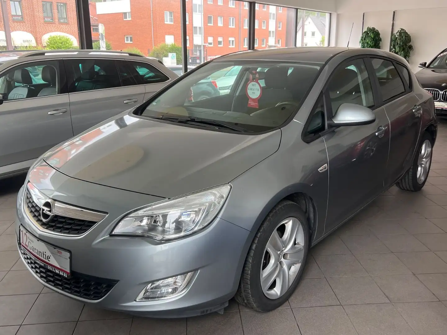 Opel Astra 1.6 Design Edition ~MultiLenkrad~SHZ~PDC~ Silber - 2