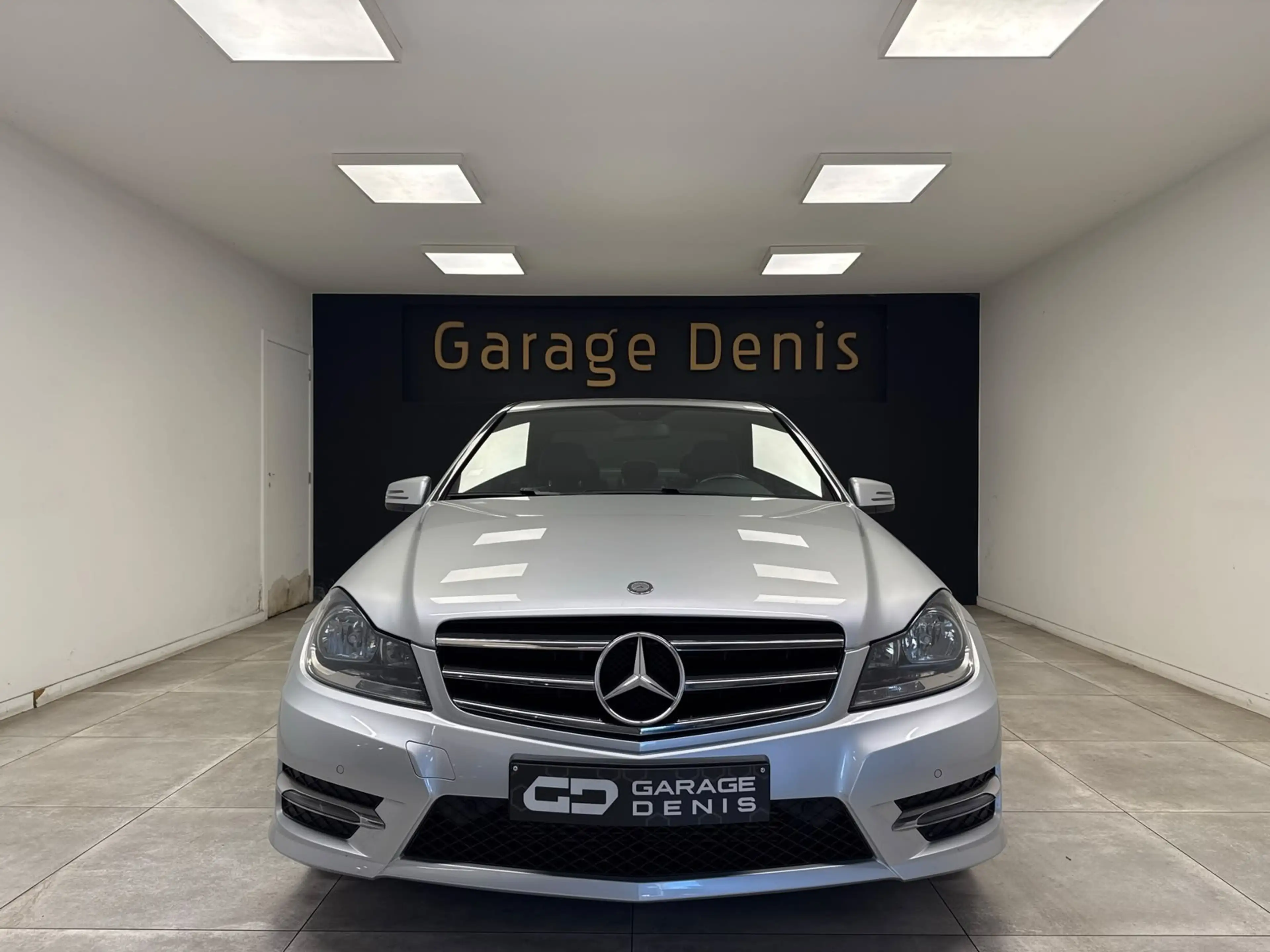 Mercedes-Benz C 200 C 200 d**PACK AMG**GPS**GARANTIE 12 MOIS** — photo 2